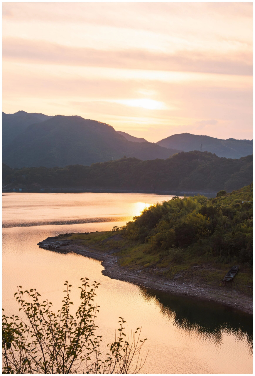 新昌沃洲湖(长诏水库) 新昌旅拍,根据推荐去了沃洲湖,走了真君殿到