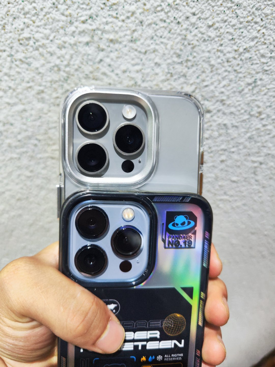 小细节,这代iphone闪光灯变单色了!