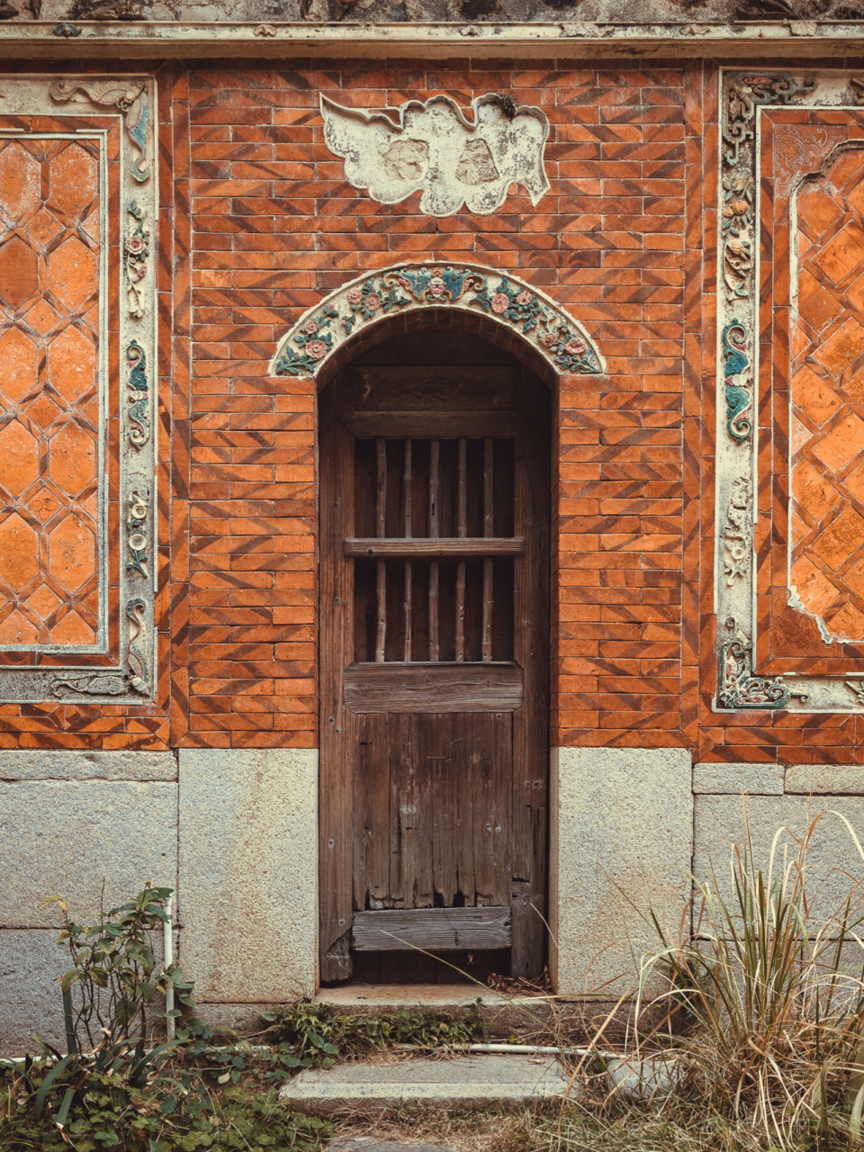 泉州西街的复古门,超好拍 在泉州西街的老巷子里,半天时间就收集到了