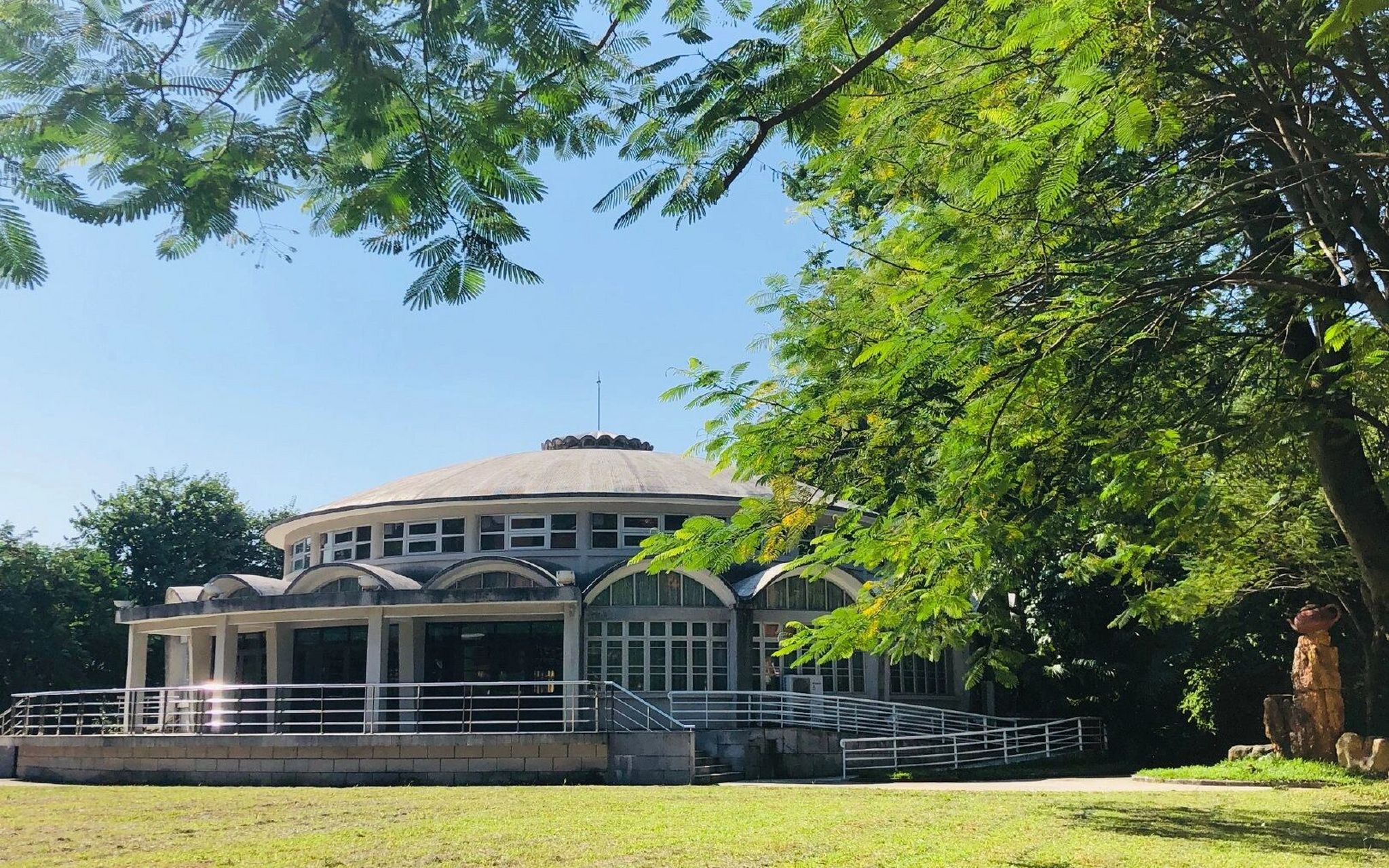 华南农业大学标志性建筑之红满堂 今天酱酱来给大家介绍下多次出现在