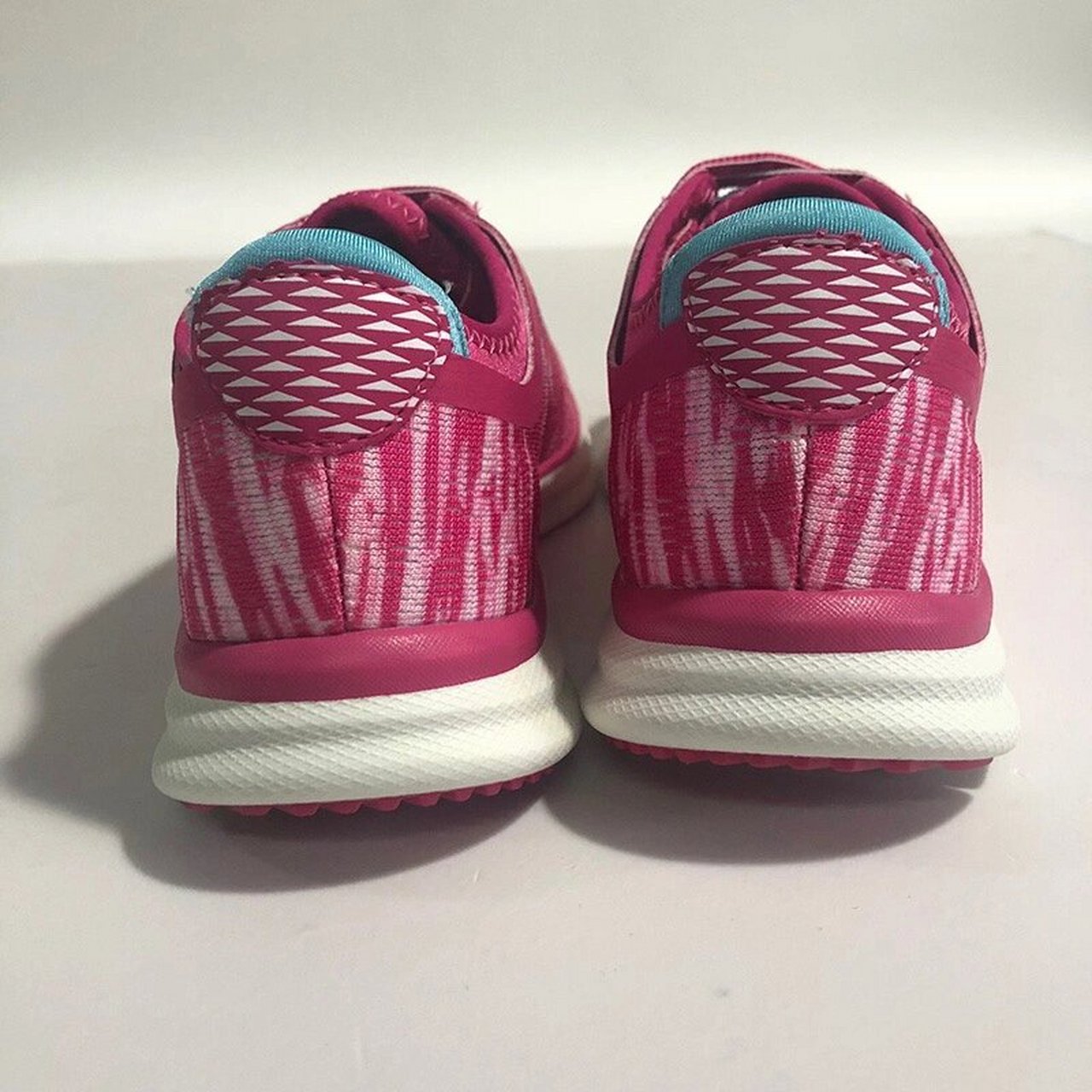 沙驰sport运动休闲女鞋 沙驰sport女时尚休闲鞋 尺码 35-38都有,39抢