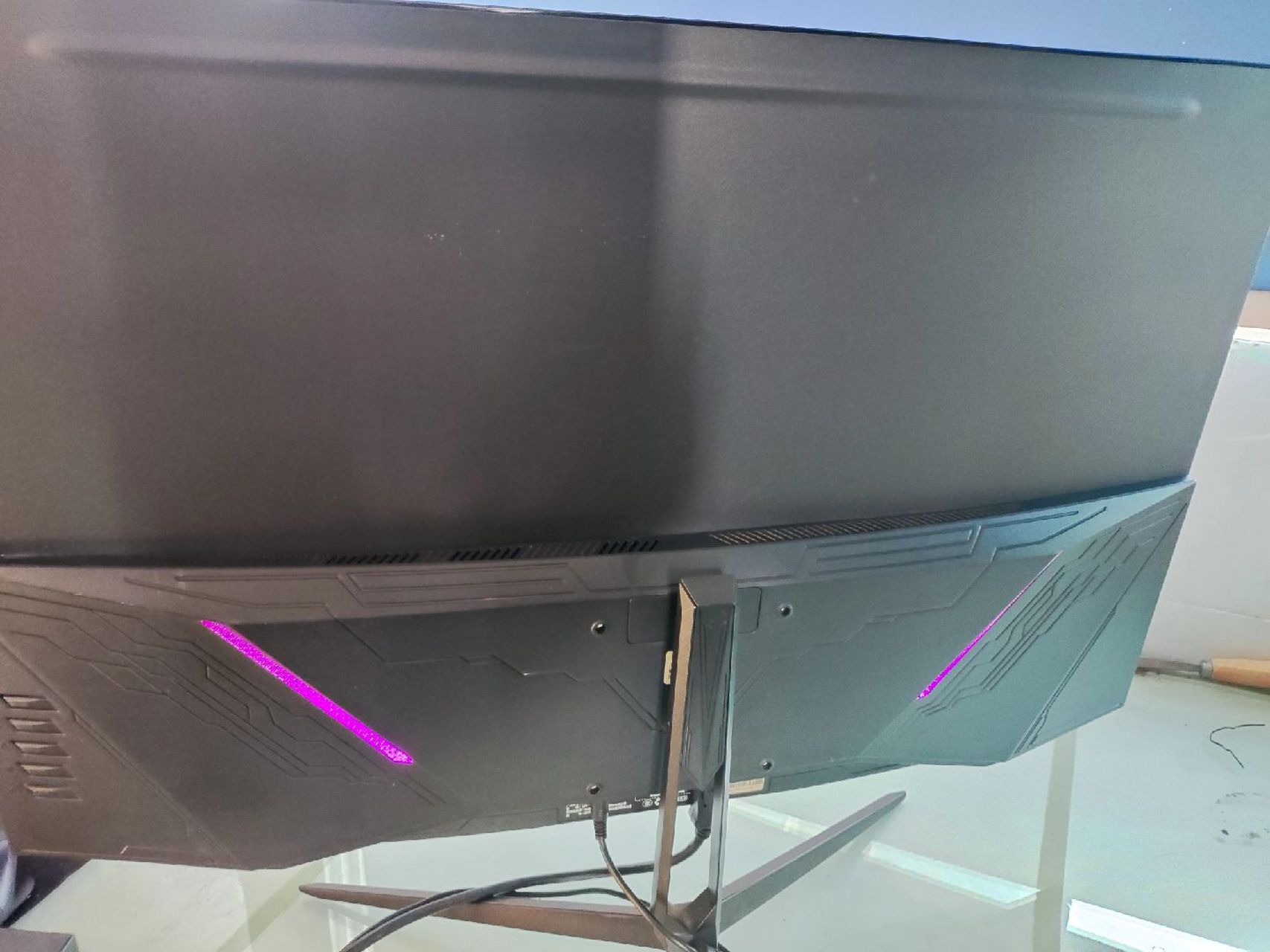 32寸240hz高刷新率显示器 长城wescom e350zzyyf 32寸240hz高刷曲面无