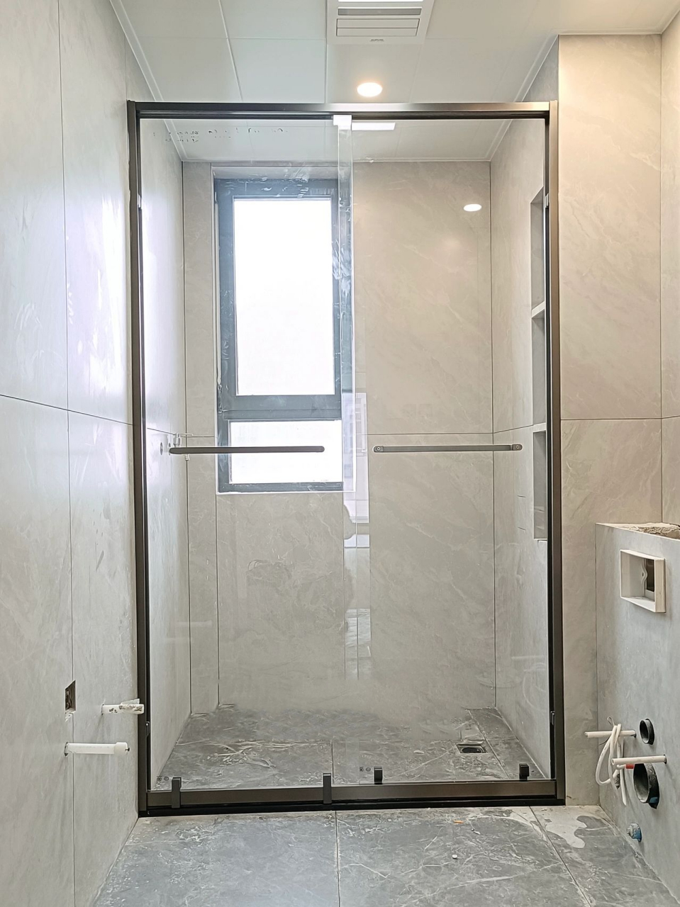 淋浴房如何预埋石基和预留尺寸6315详细步骤 预埋石基前就要确定