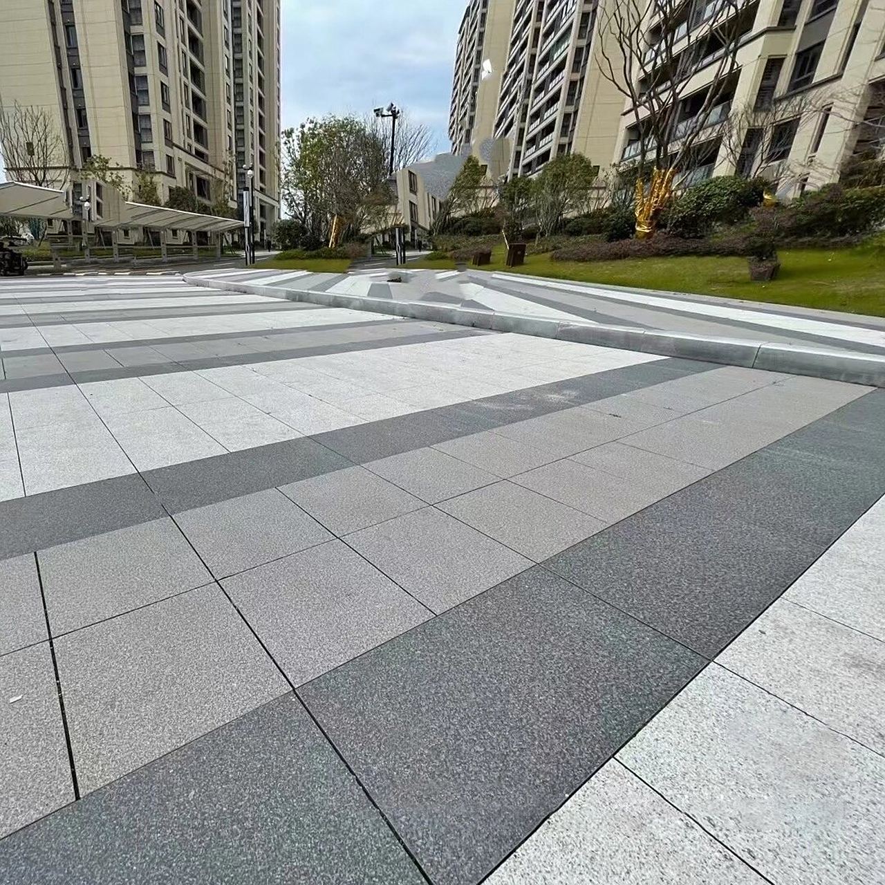 地铺石打造最美庭院93 芝麻白 芝麻黑 芝麻灰 绝美