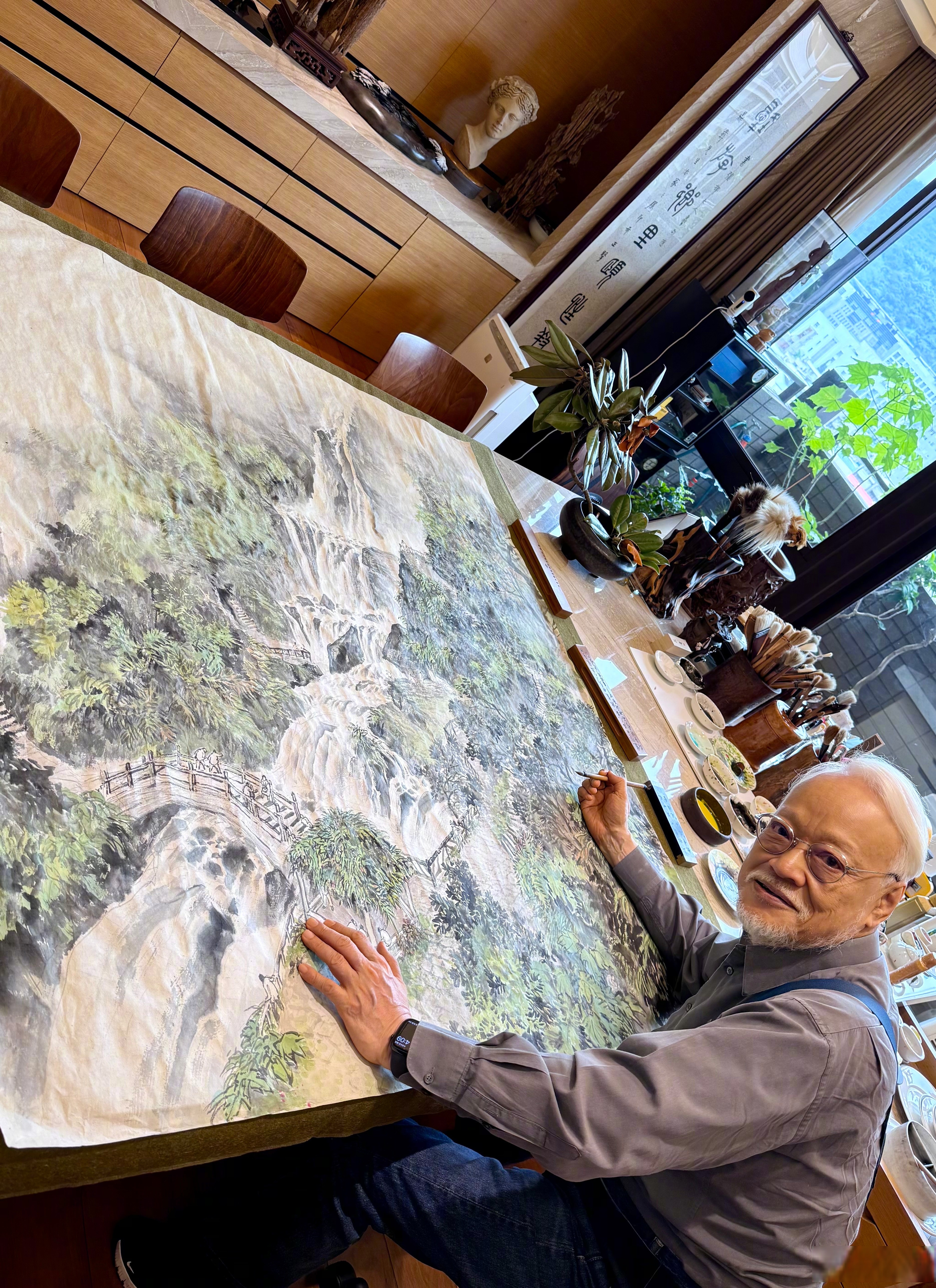 无论画山水或者花鸟,我都喜欢在画里说故事,也