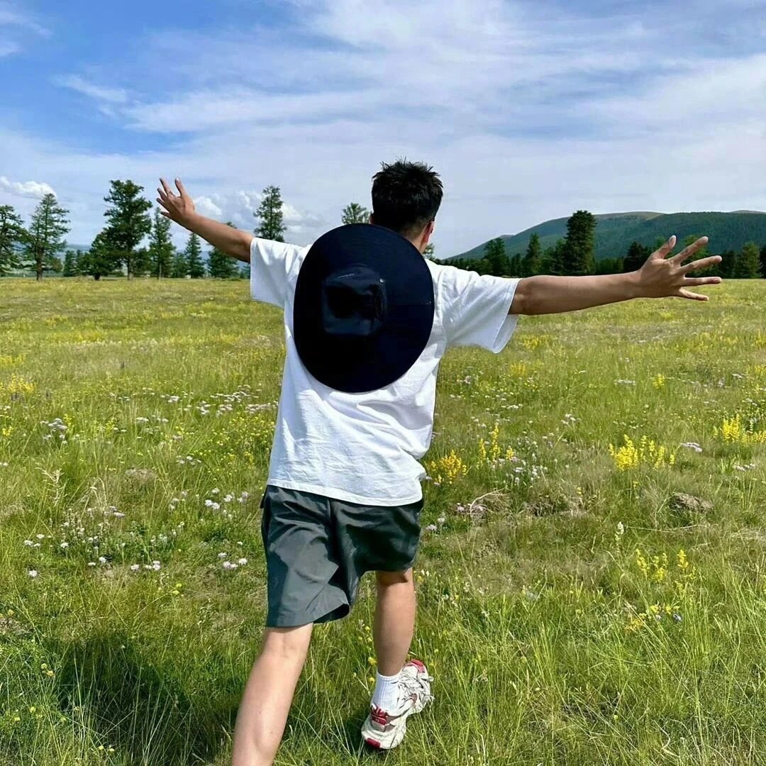 低调有品位的头像男