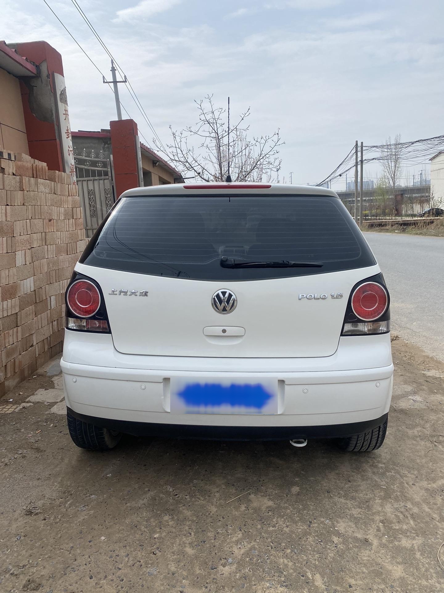 2010年4月大众polo1.6 sporty版!手动挡最高配!