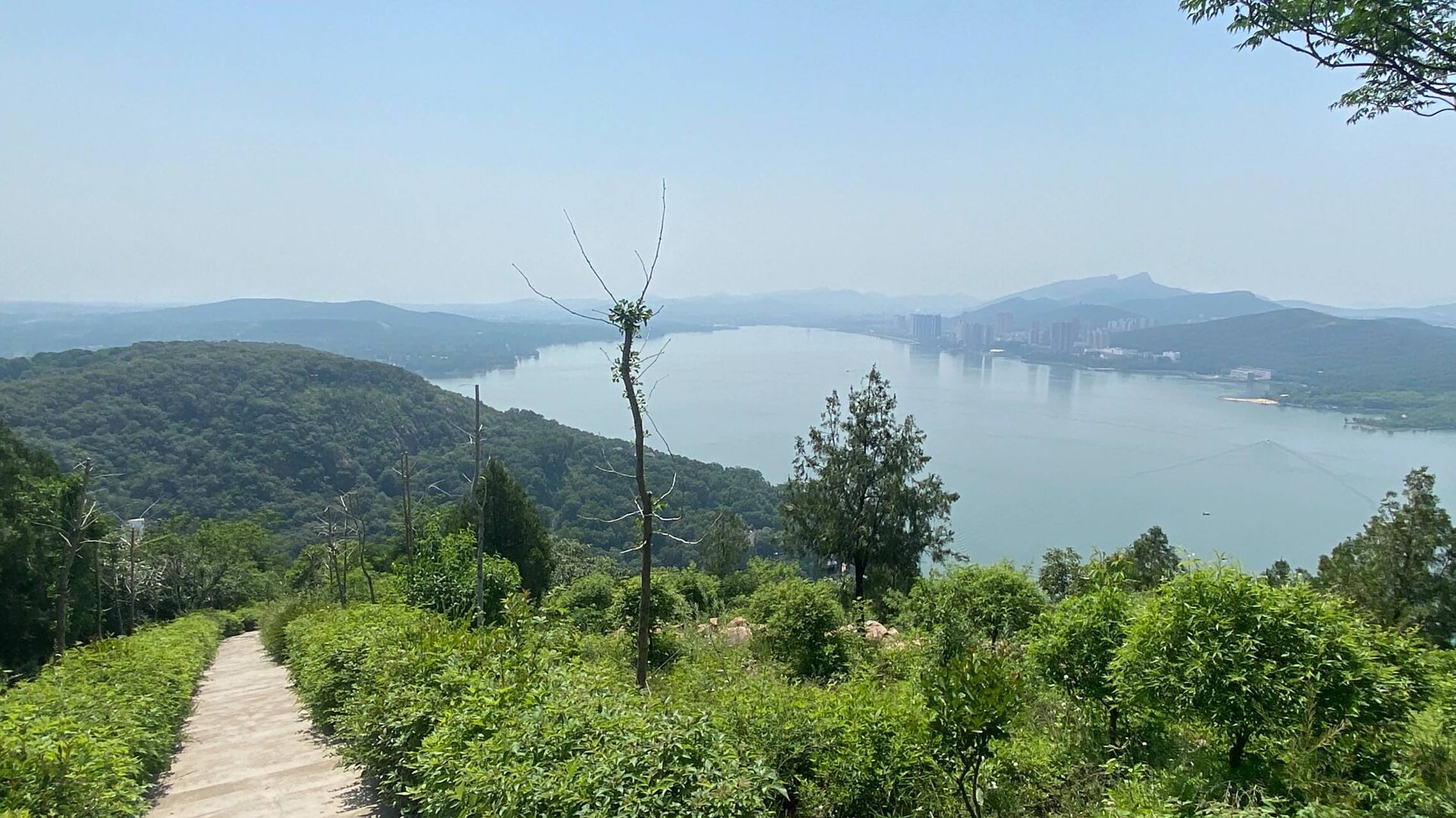 早上出发 漯河06舞钢 约两小时 到汽车站后打车去二郎山(一定要用