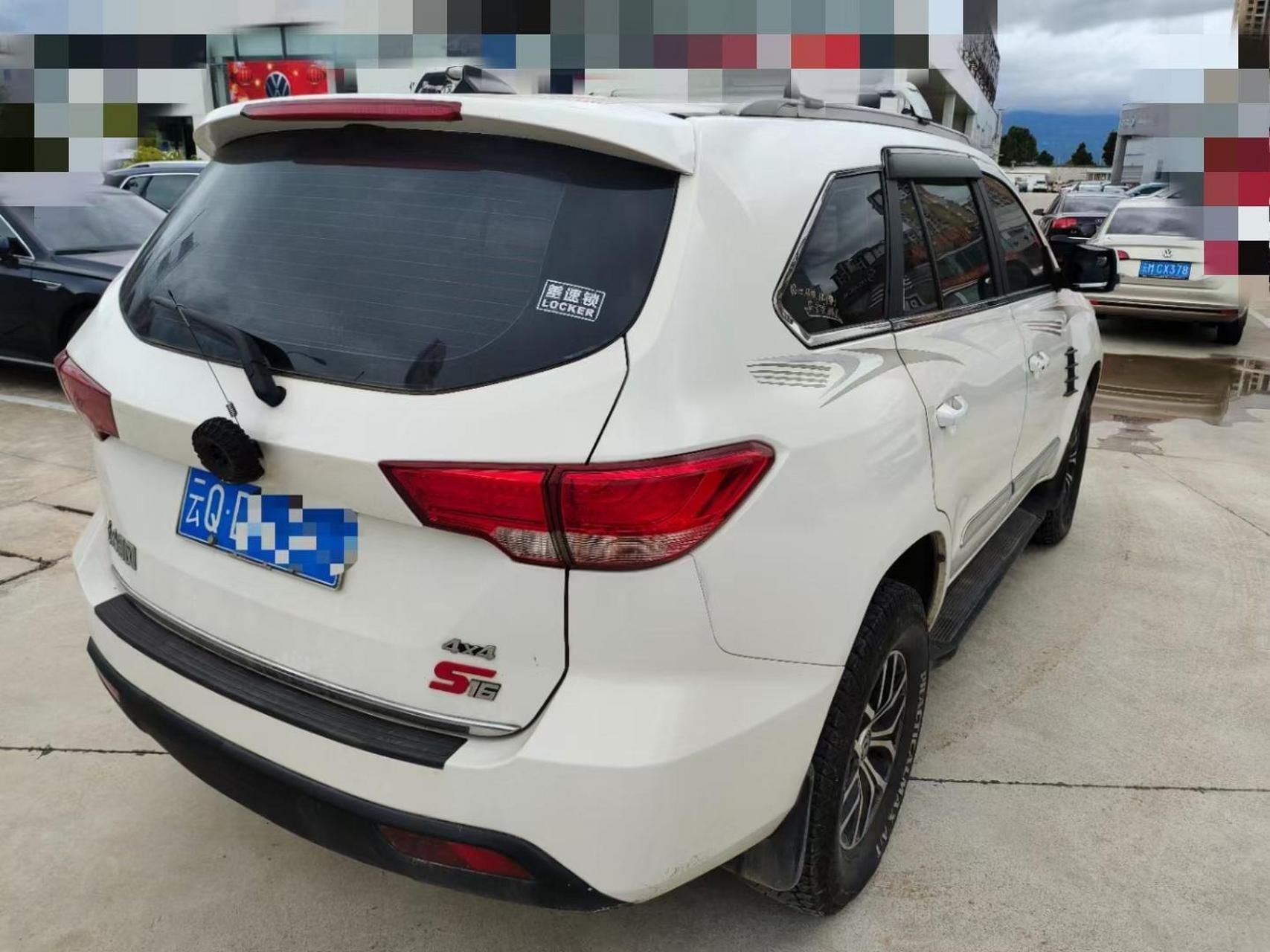 东风御风s16电子四驱柴油1.9t六速七座豪华版.