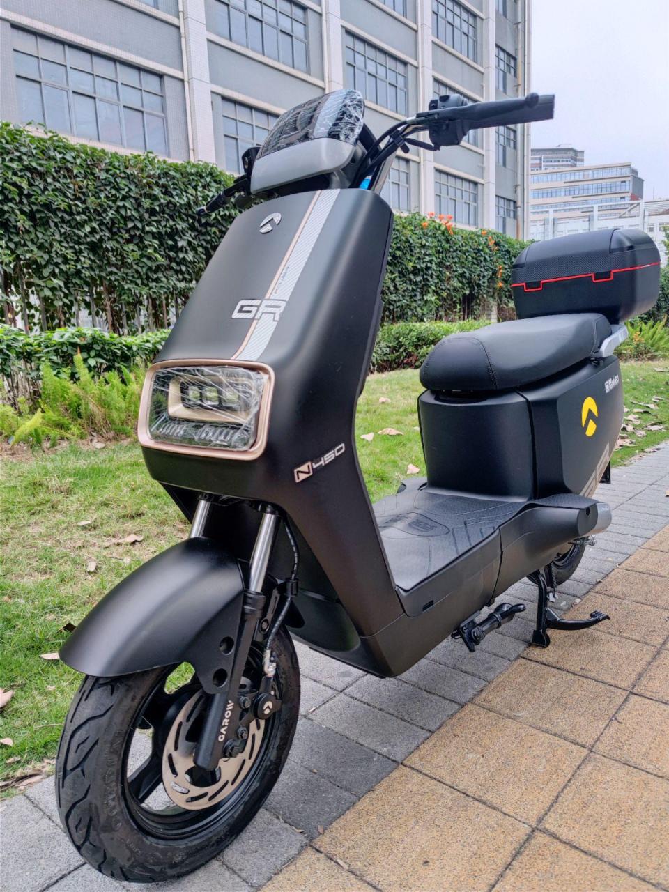 新车活动:2199金箭款系列:n450,60v20a电池,带碟刹,带尾箱,带充电器