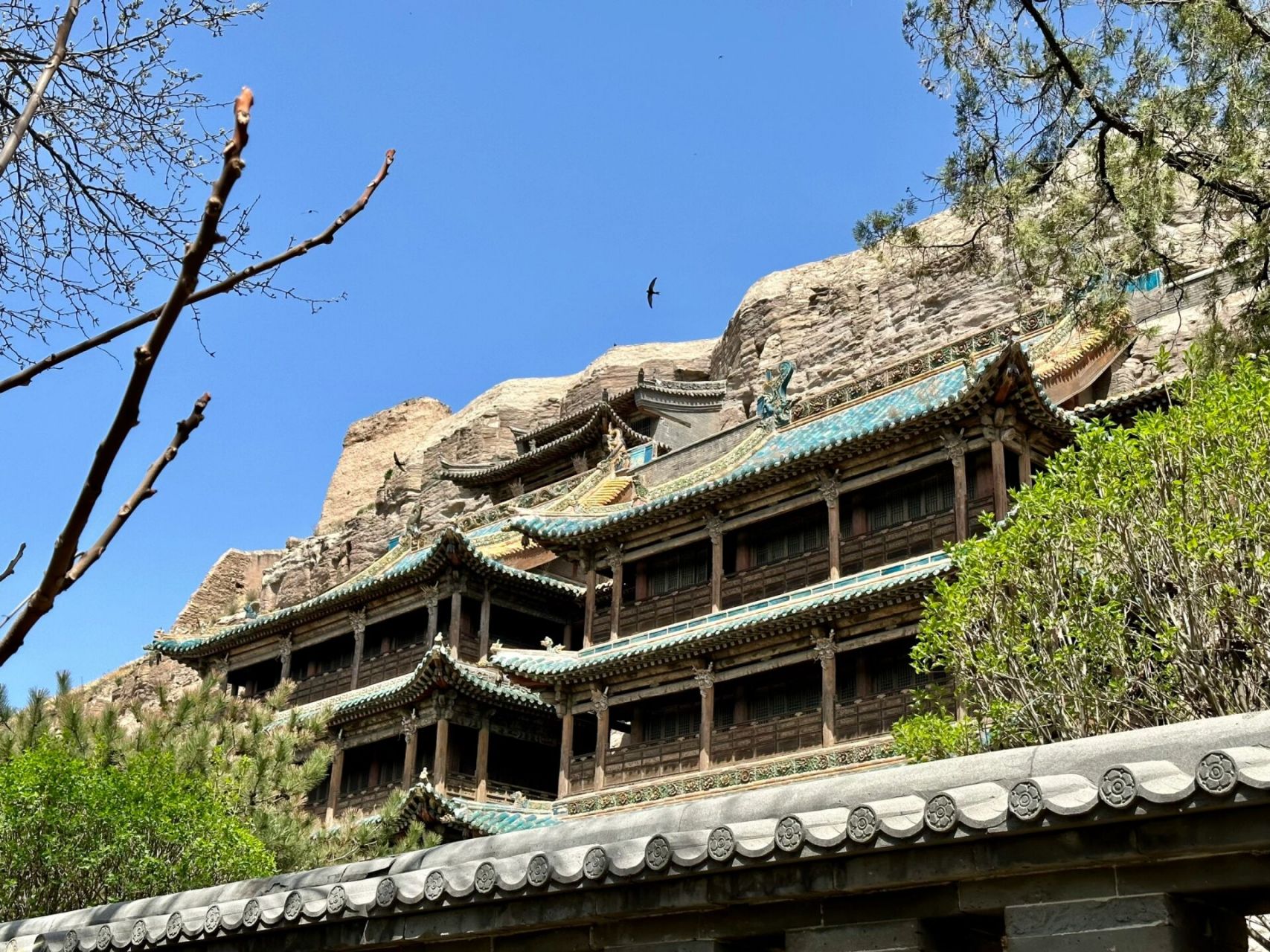 (原名灵岩寺),位于中国山西省大同市城西约16公里的武州(周)山南麓,武