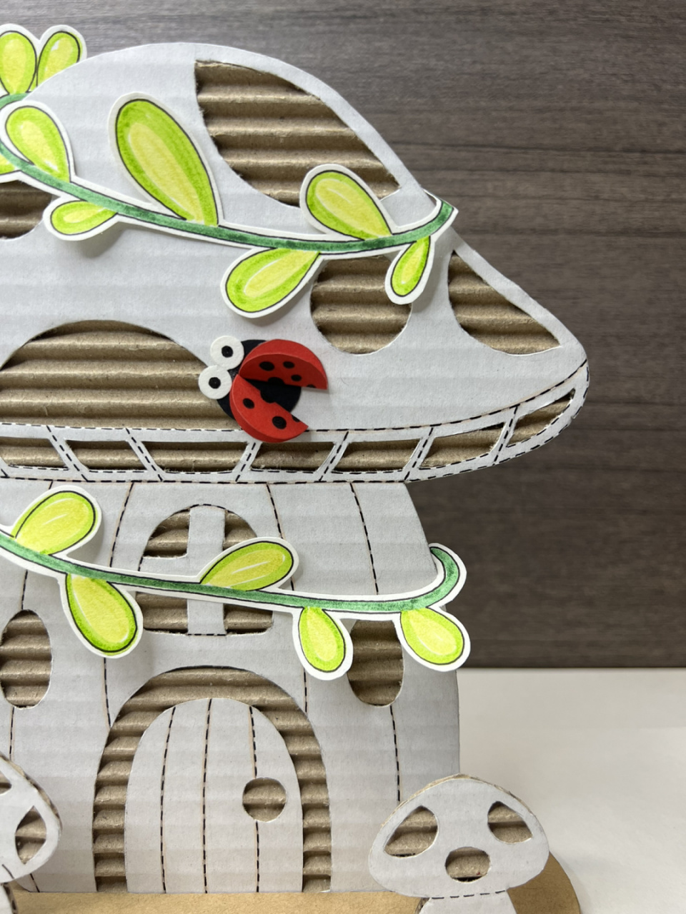 春雷响·万物长|节气手工纸皮画环创《惊蛰》 惊蛰,又名"启蛰",是二十