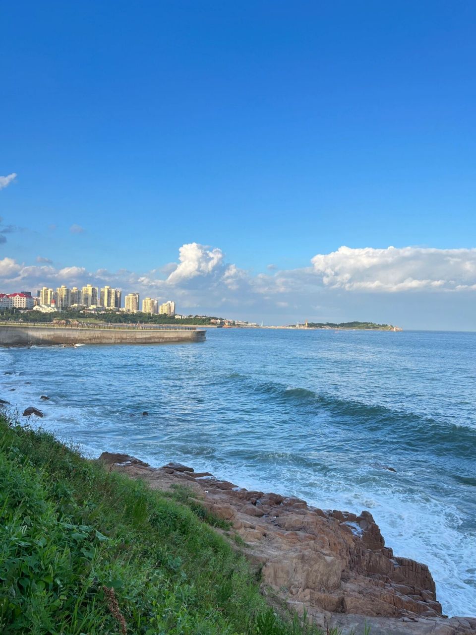 青岛|晴天来燕儿岛山公园看海吧96 98夏天的青岛真的太美啦,蓝天