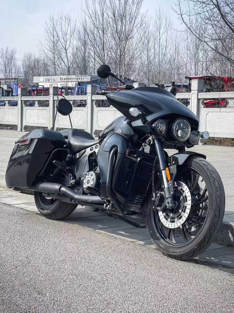 22年摩瑞大黑鲨650,3000多公里