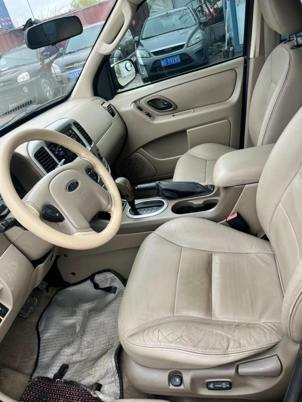 2007年福特翼虎,自动3.0大v6,车子漂亮,全款1.xx