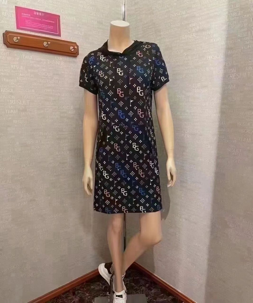 比音勒芬女装连衣裙 夏日必备连衣裙 凉爽不 比音勒芬女装连衣裙 夏日