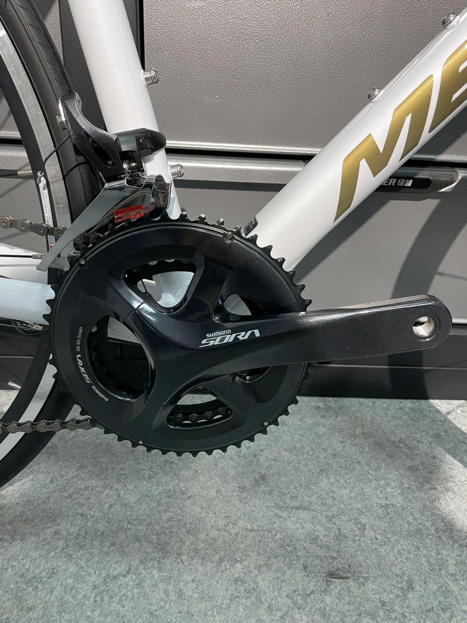 24款的美利达斯特拉95,涂装更加清新整洁,这款茉莉白,它会是你心中的