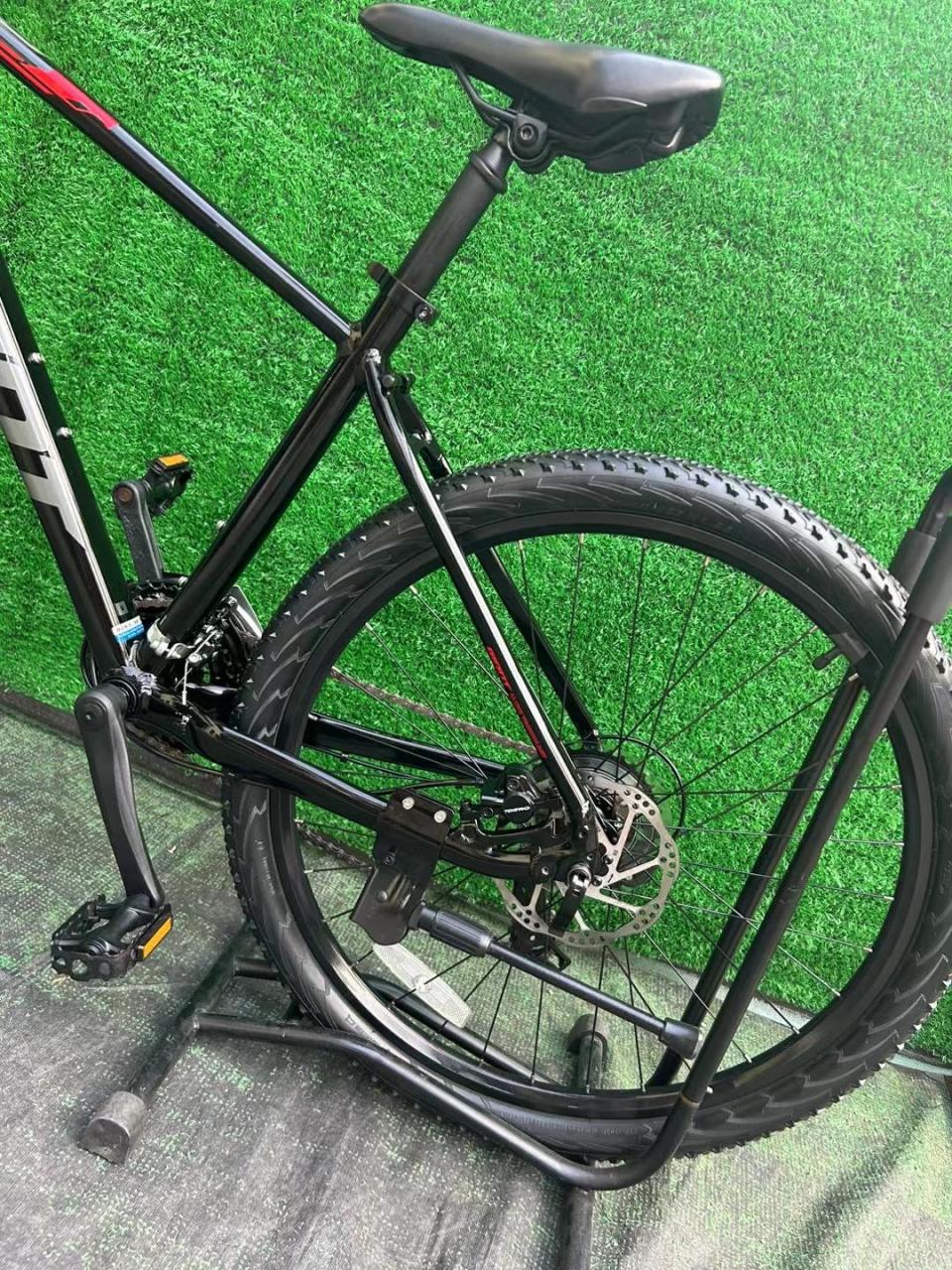 捷安特atx720,95新左右,特价1580元,外地包邮!