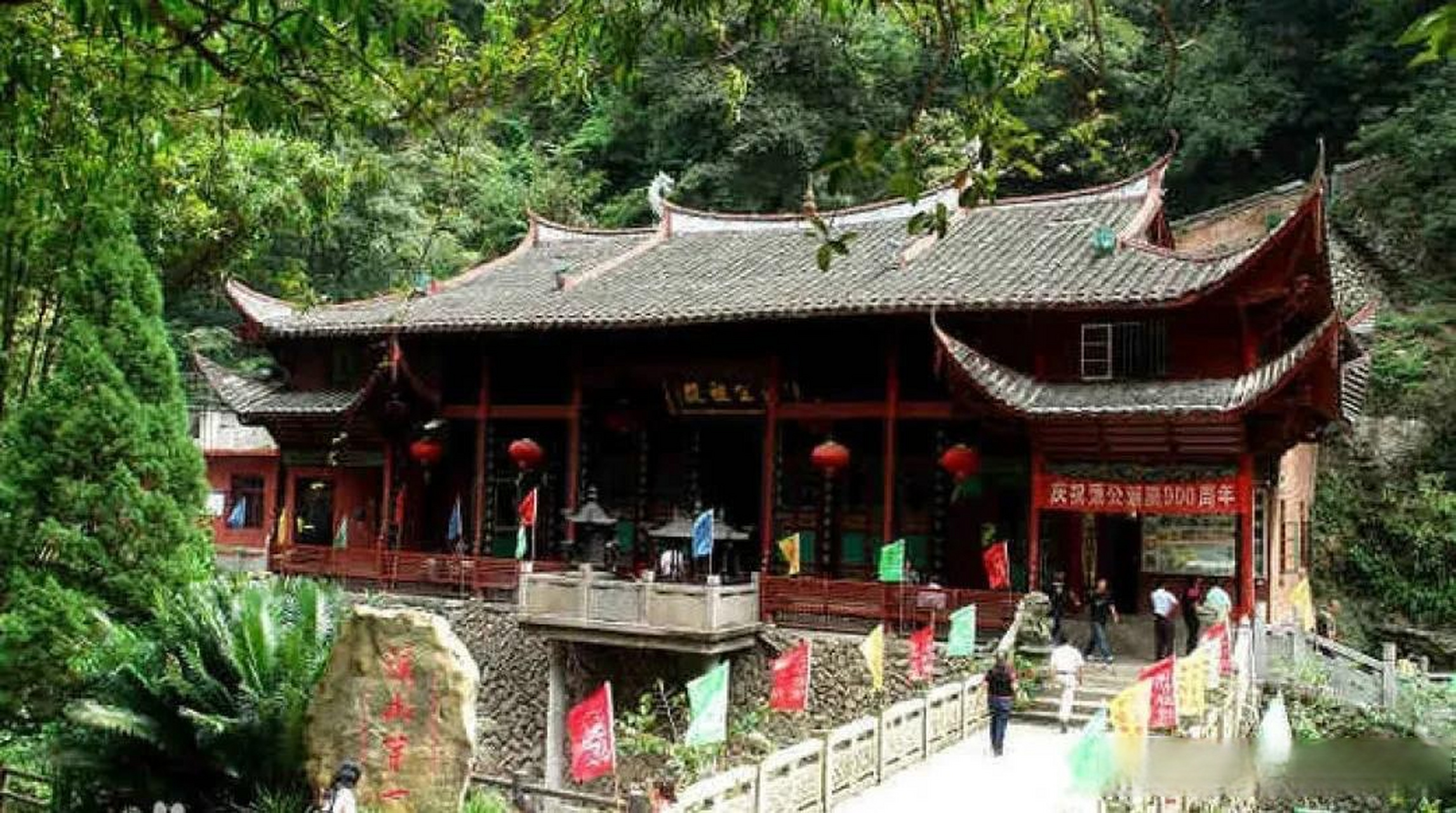溪源大峡谷,这个位于南平市延平区茫荡山自然保护区的核心景区,是一个