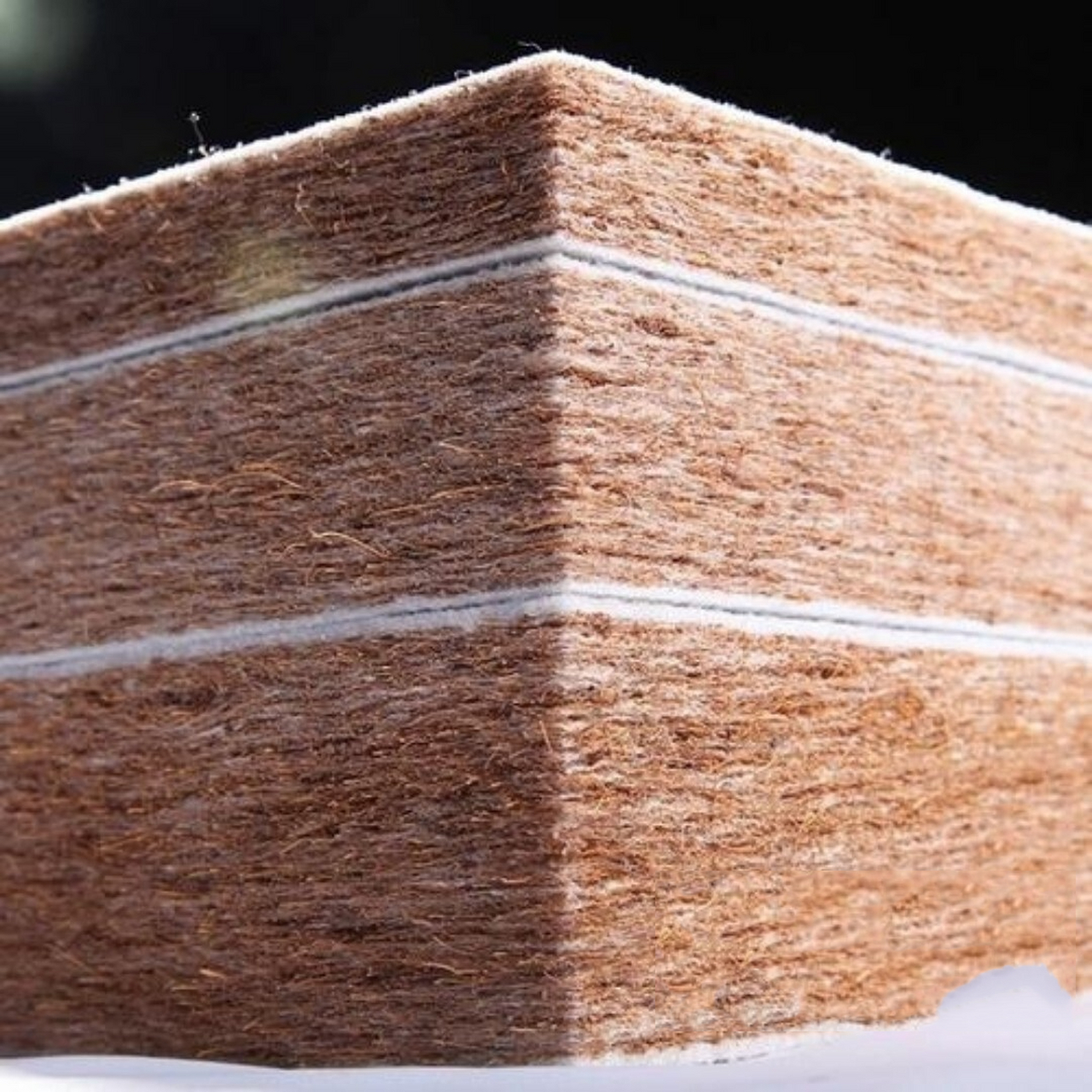 山棕床垫vs椰棕床垫,究竟睡哪种好?