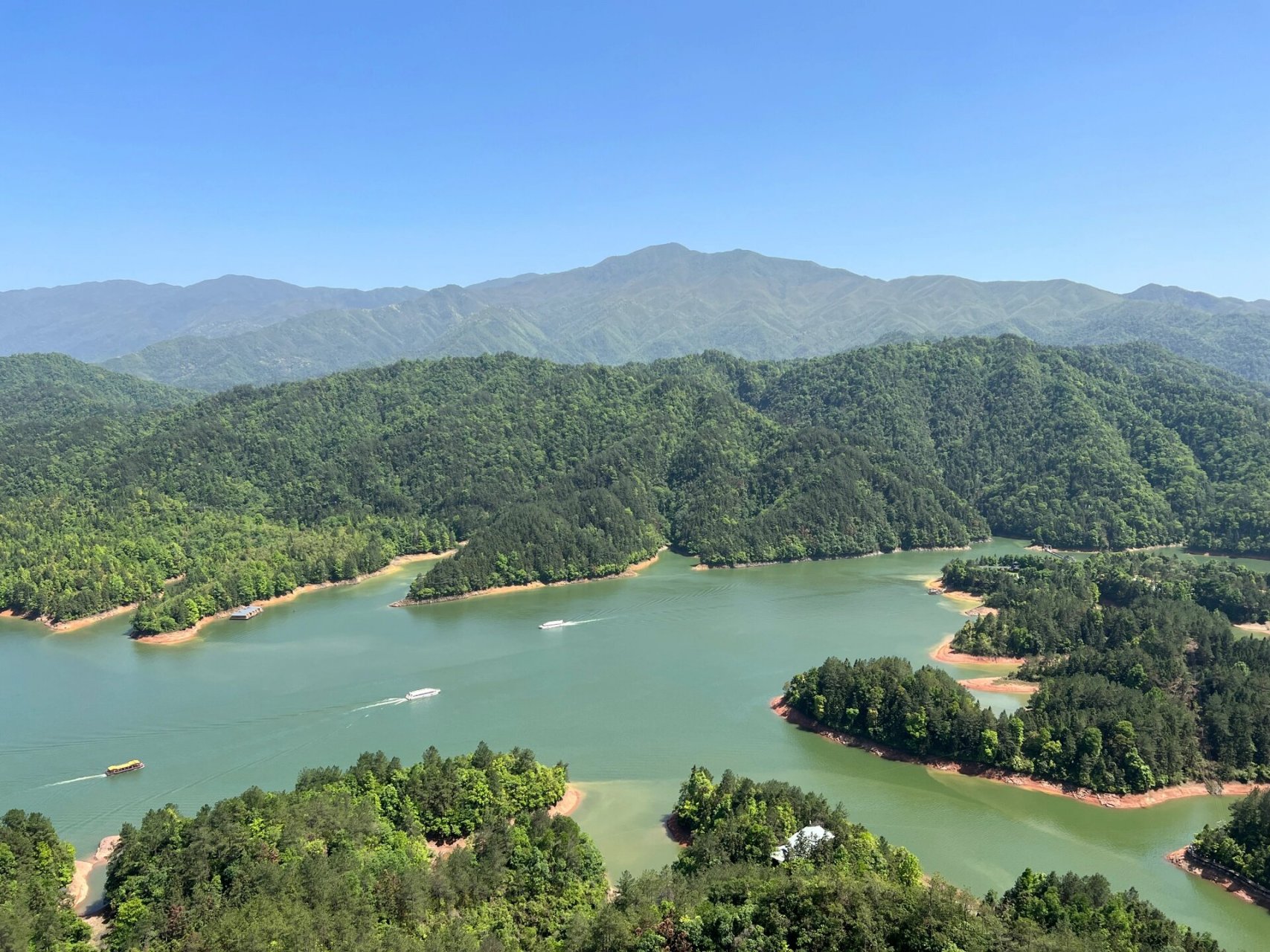 天柱峰～ 从长沙开车两个半小时到达江西铜鼓,这里有汤里温泉,还有4a