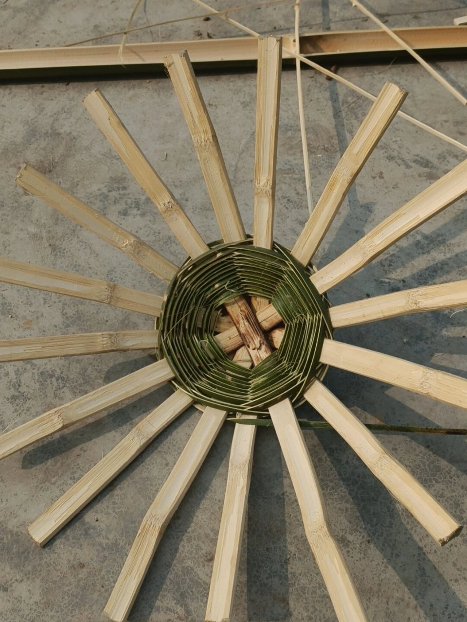 腊肉,真的特别好吃,和蒜苗,胡萝卜一起炒回锅肉,简