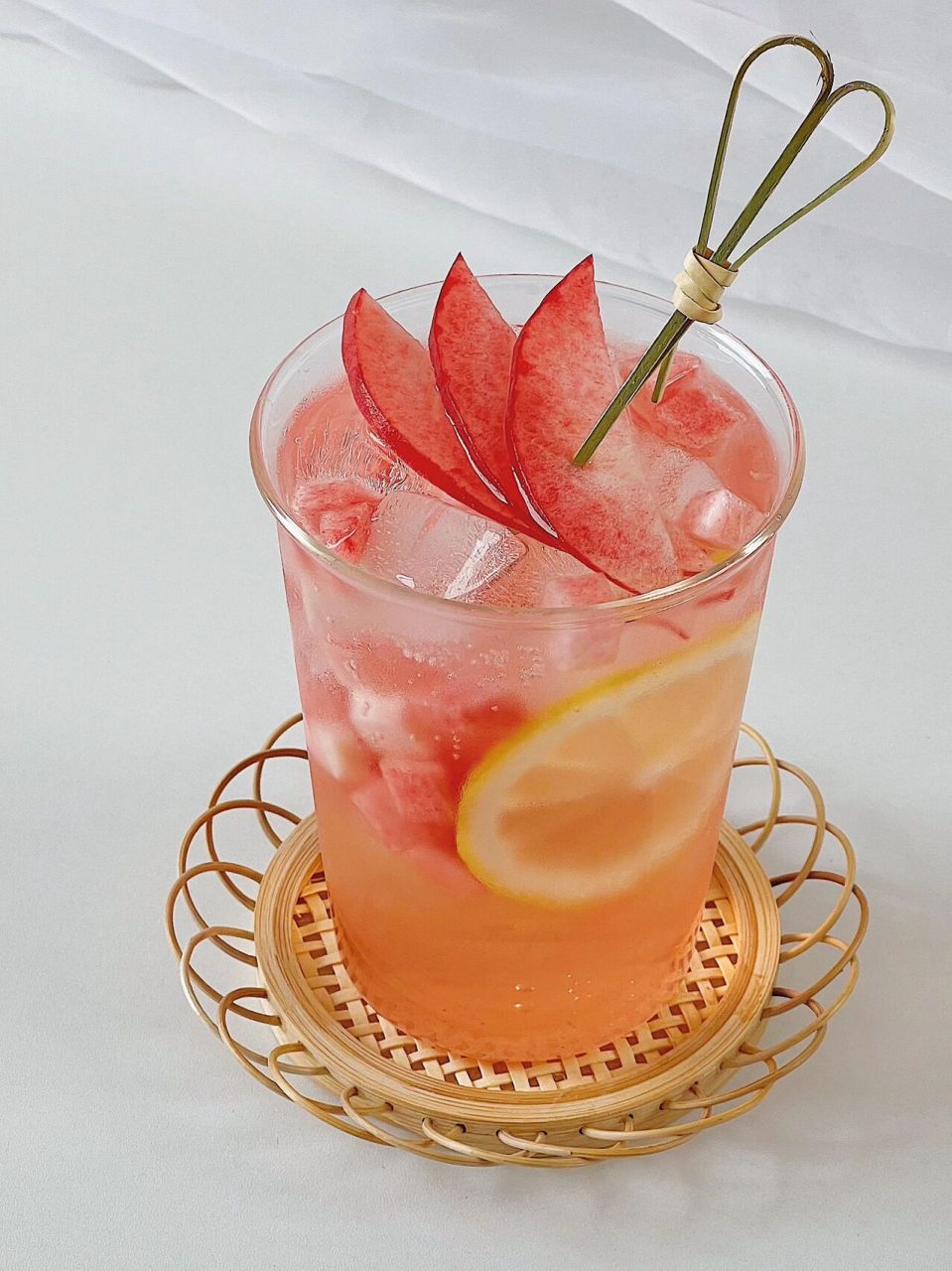 粉粉嫩嫩过夏天|白桃乌龙茶特饮🍑附做法 夏天一定少不了冰冰凉凉的