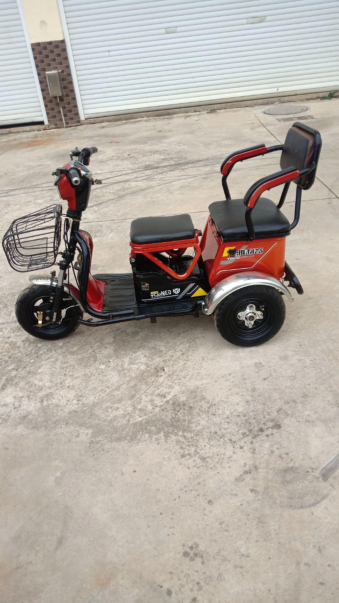 老年代步电动三轮车,车子性能安全可靠,老年人骑着安心又安全,有用得