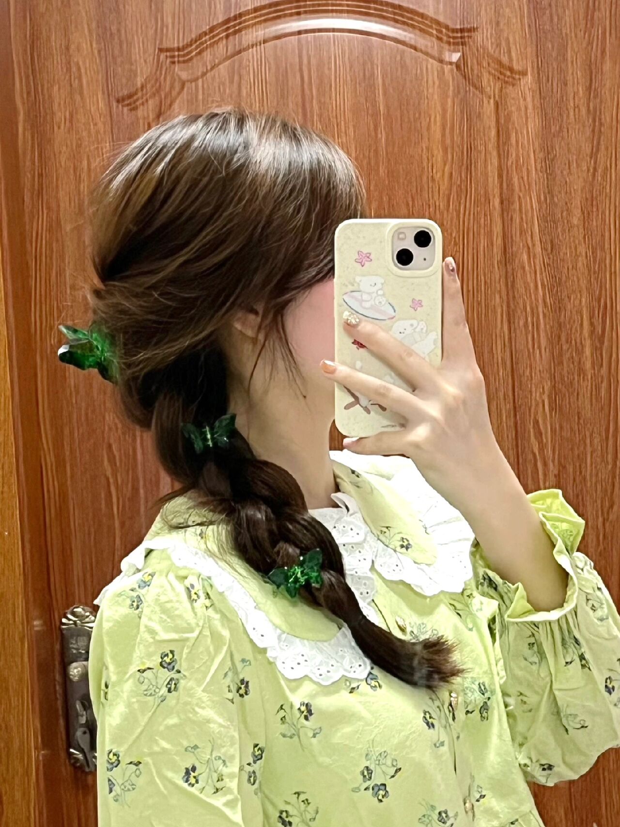 女生扎头发的发型