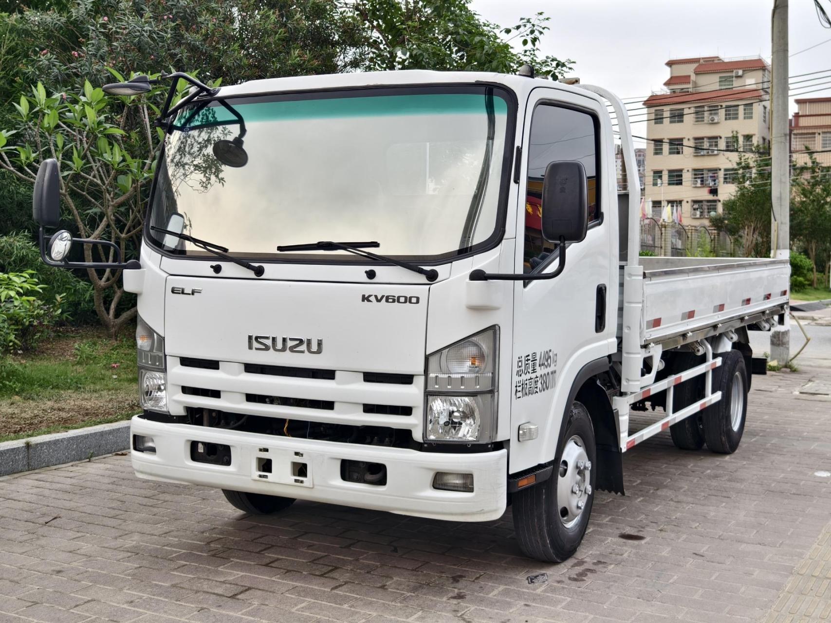 庆铃五十铃kv600 4米2平板货车 2021年3月,4kh1 3.