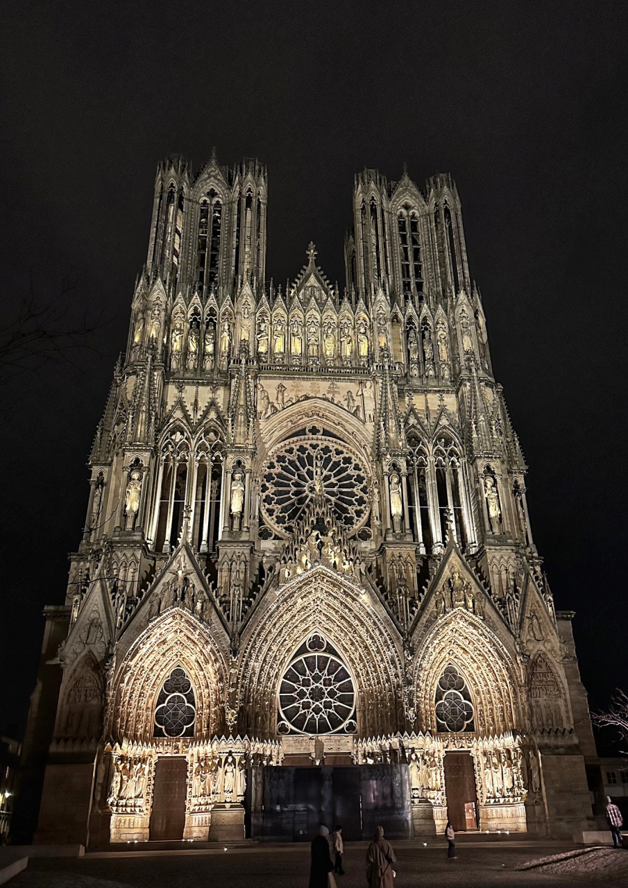 兰斯大教堂|比巴黎圣母院更美更震撼 兰斯大教堂(reims cathedral)在