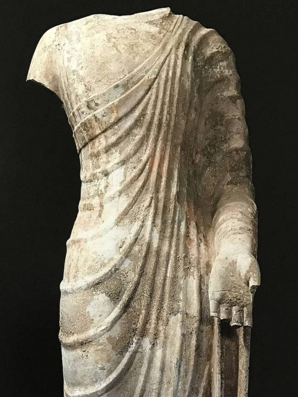 名词解释|曹衣出水,吴带当风 99曹衣出水: 曹仲达,是来自中亚曹国的