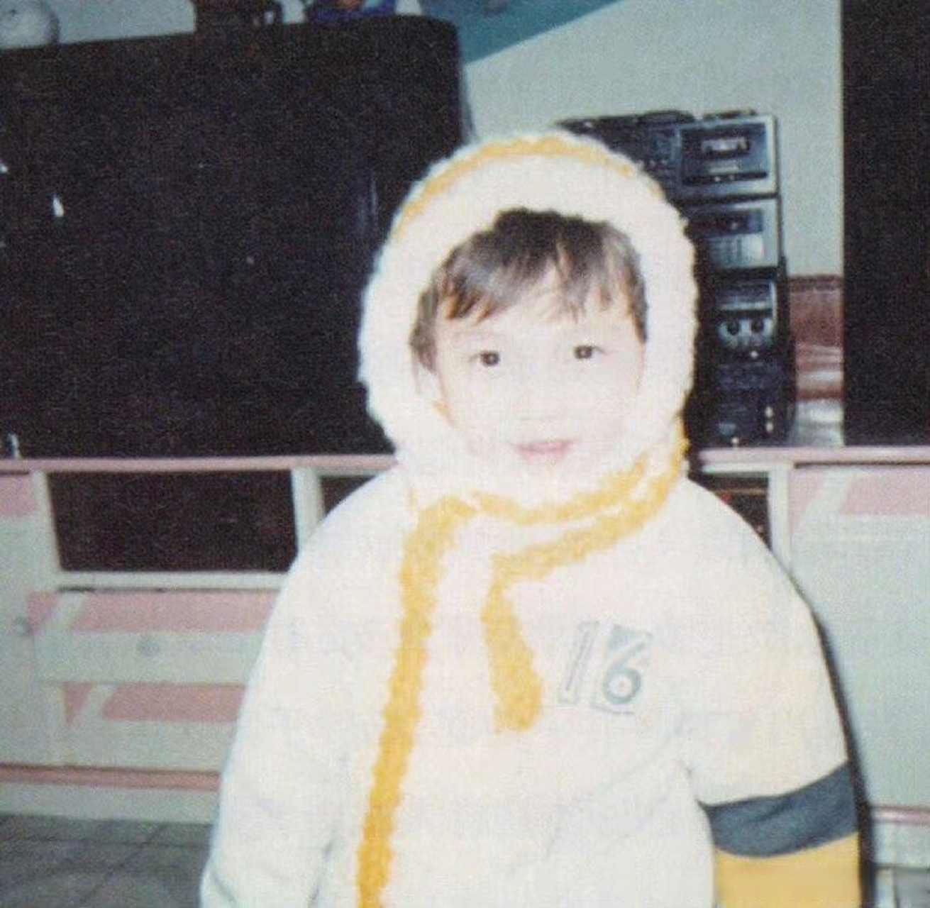 王宝强把张艺兴童年照认成徐峥等比长大的张艺兴呀,小时候也太可爱了