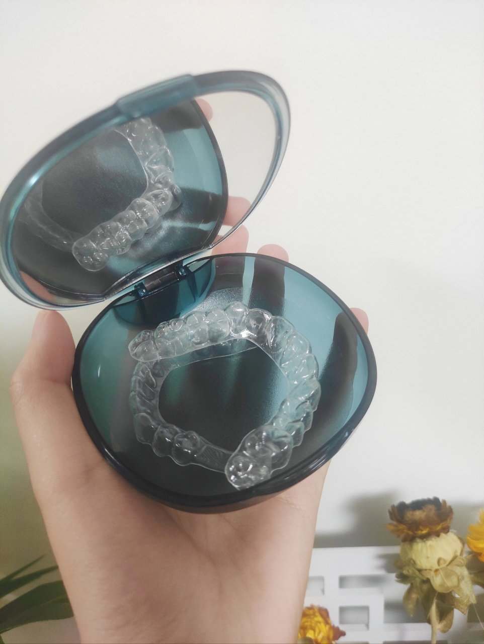 你还在花高价买透明保持器?