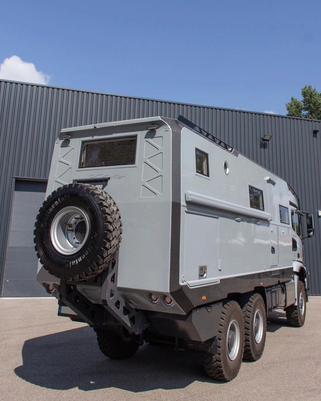 奔驰arocs 3343 6x6越野房车 法国3ccartier出品(转自ins)越野房车