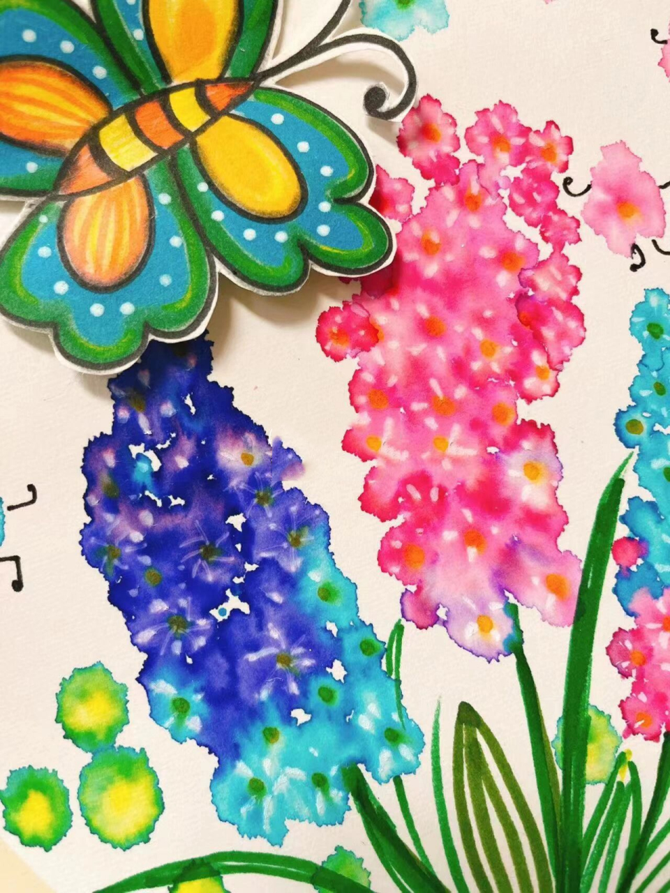 风信子水彩笔晕染     创意美术