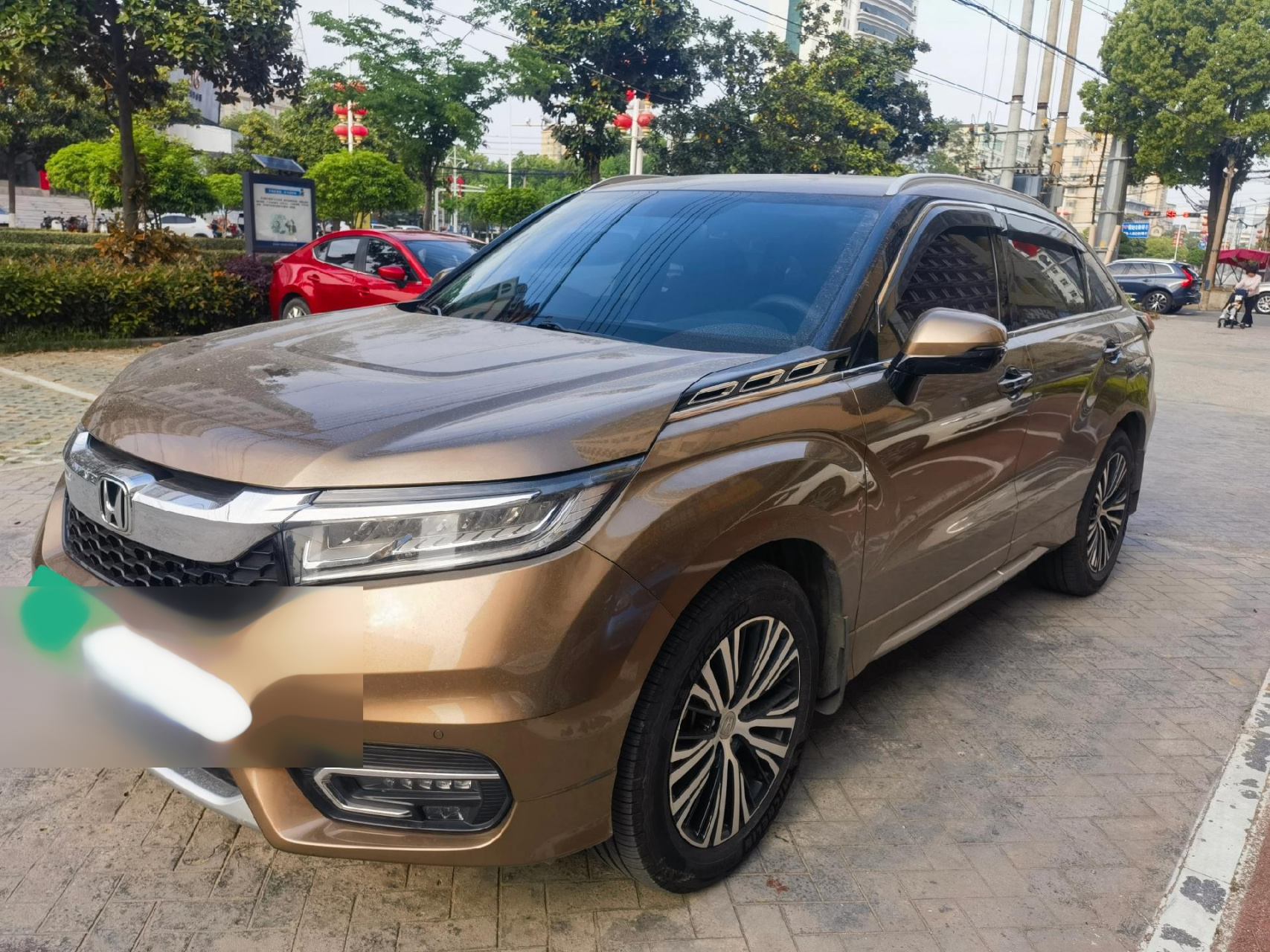 18年本田冠道,2.0t四驱尊享版,大漠金色,只有一处补漆,极品车况