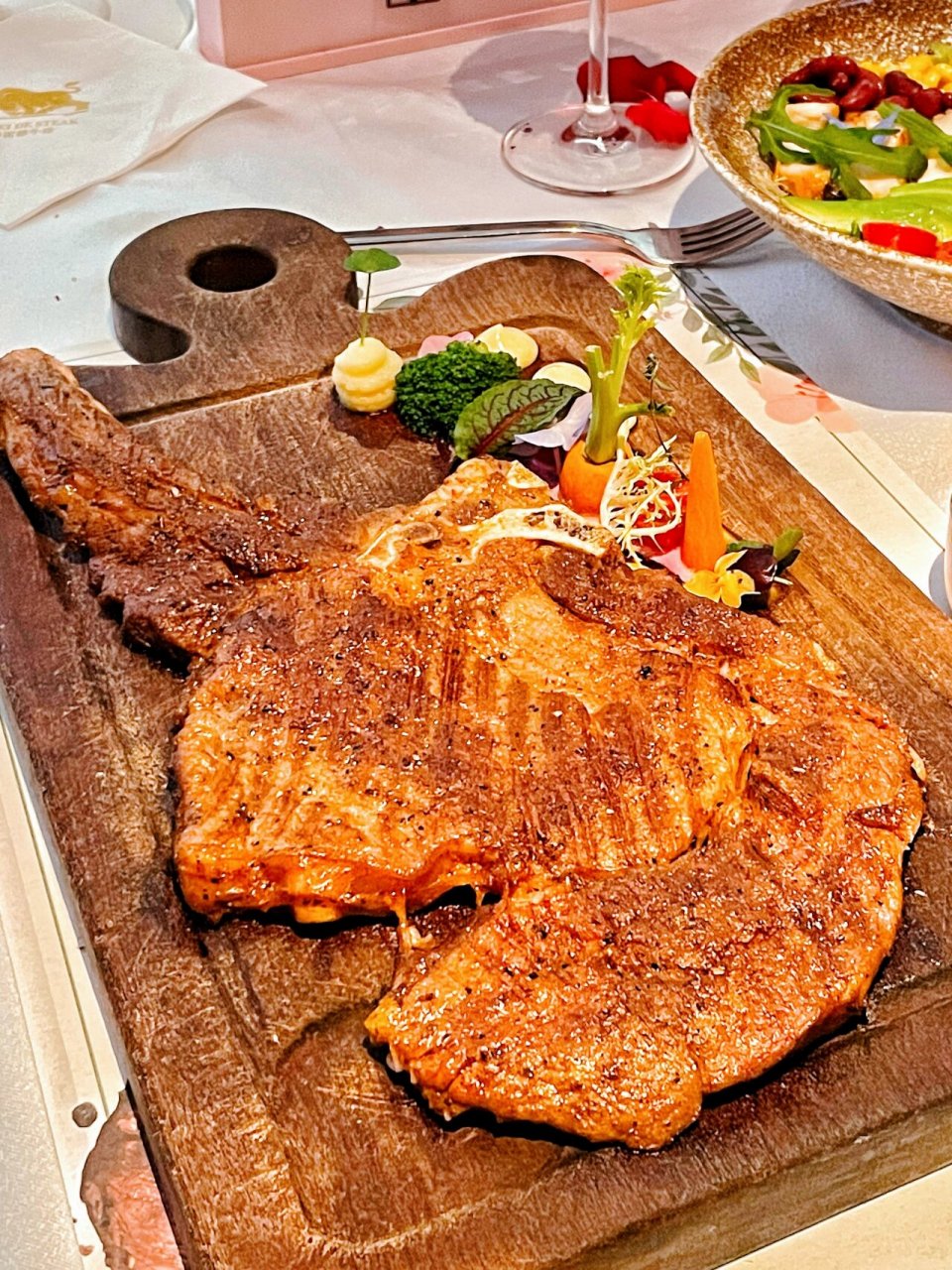 真正的果木烤战斧牛排现点现烤刚出 说点什么