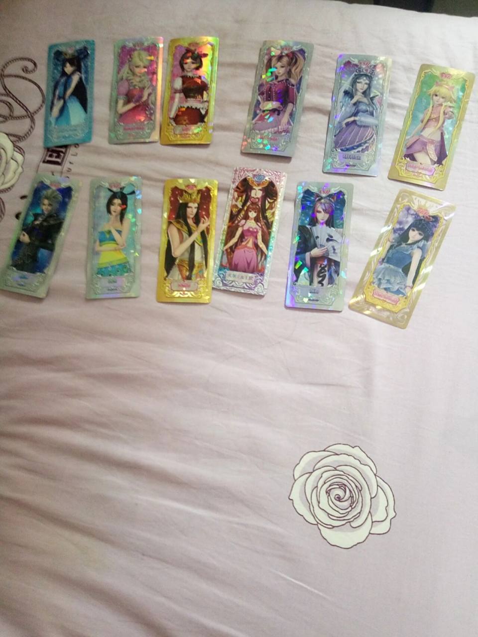 精灵梦叶罗丽卡片 这些都是我其中的一部分,你们想要什么卡片!