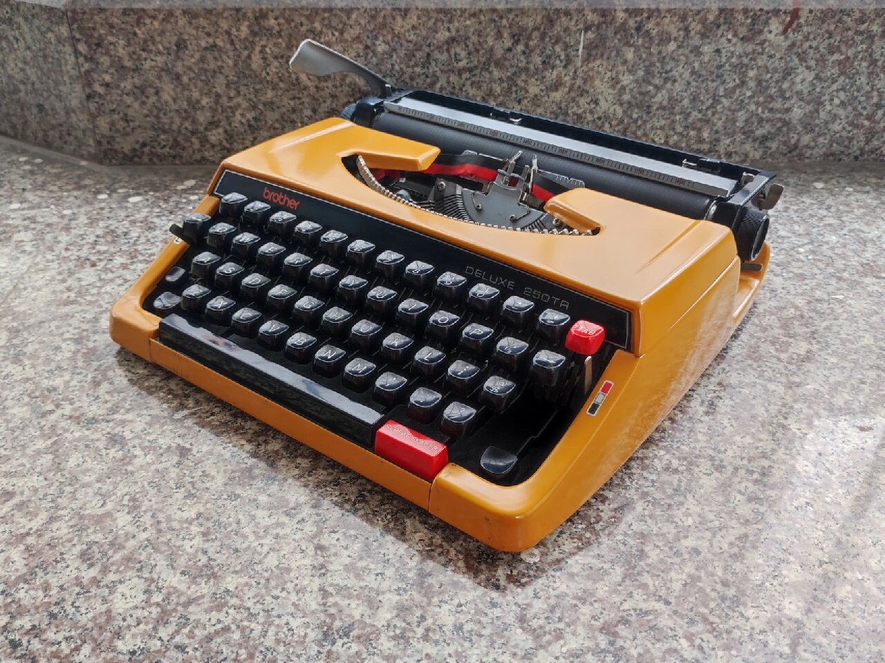 日本中古兄弟brother机械打字机