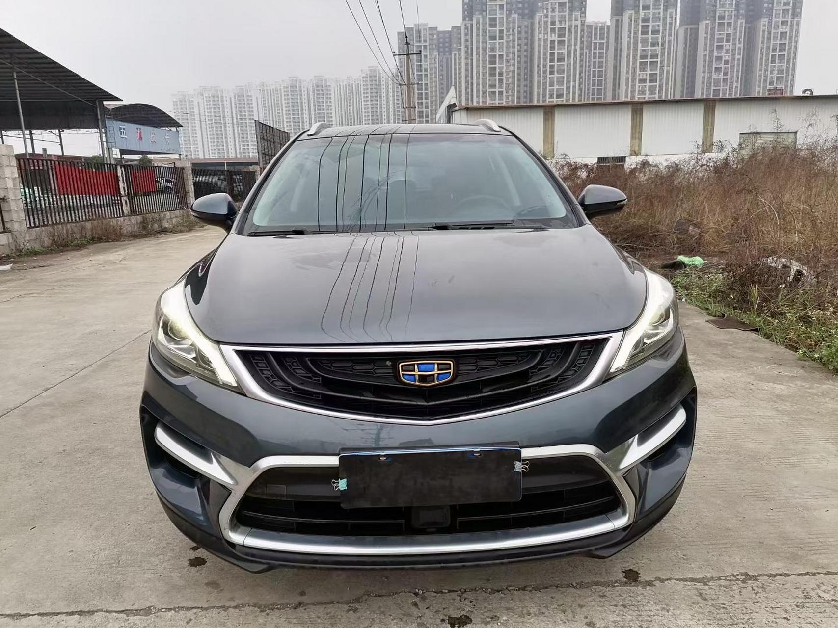 吉利帝豪gs小越野车,配置为:排量1.