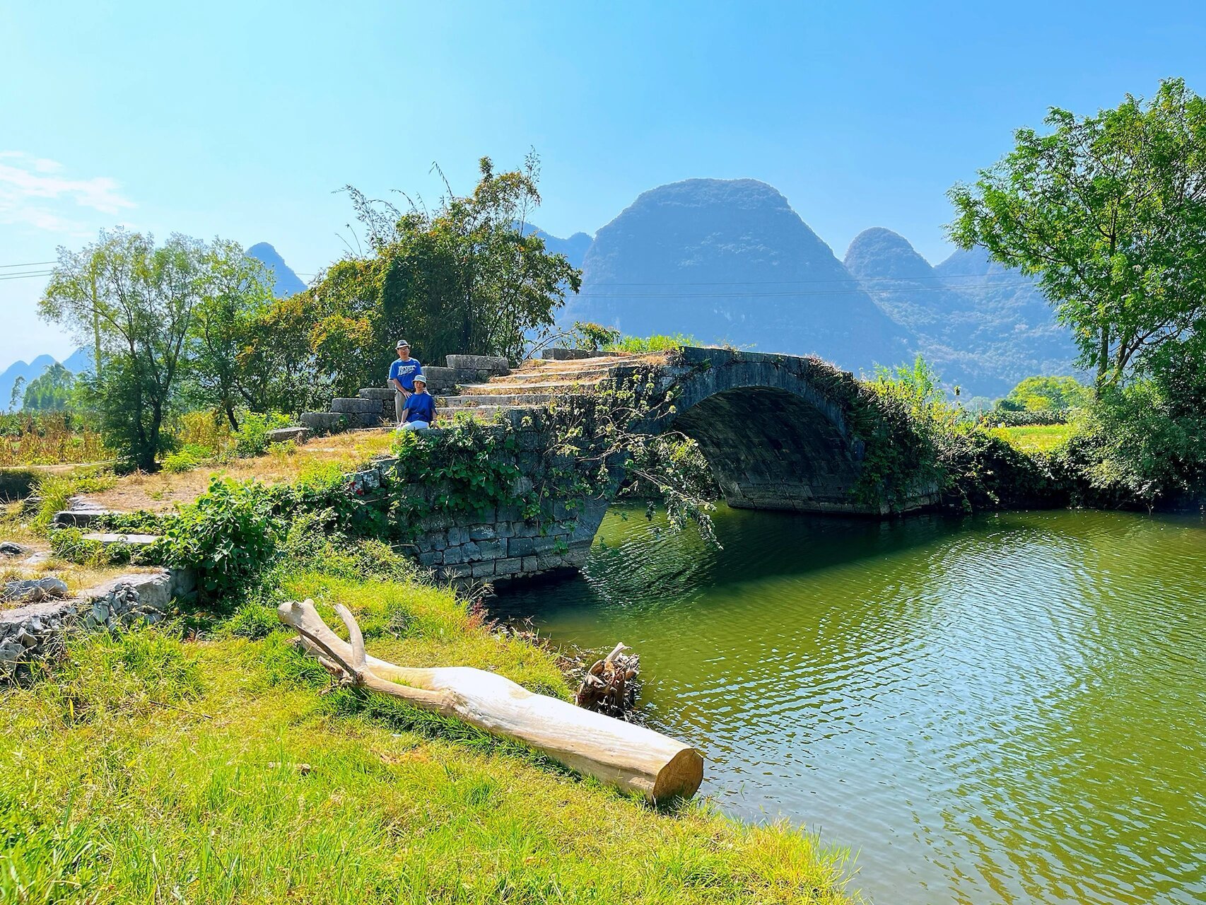 桂林古石桥——临桂会仙铜桥 此桥横跨新陡门村附近的相思埭运河上