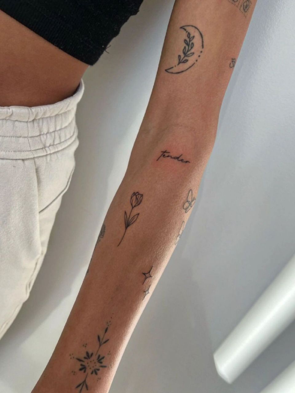 小图案手臂太好看了|tattoo分享 极简风格纹身 简约而不简单 	 谁都