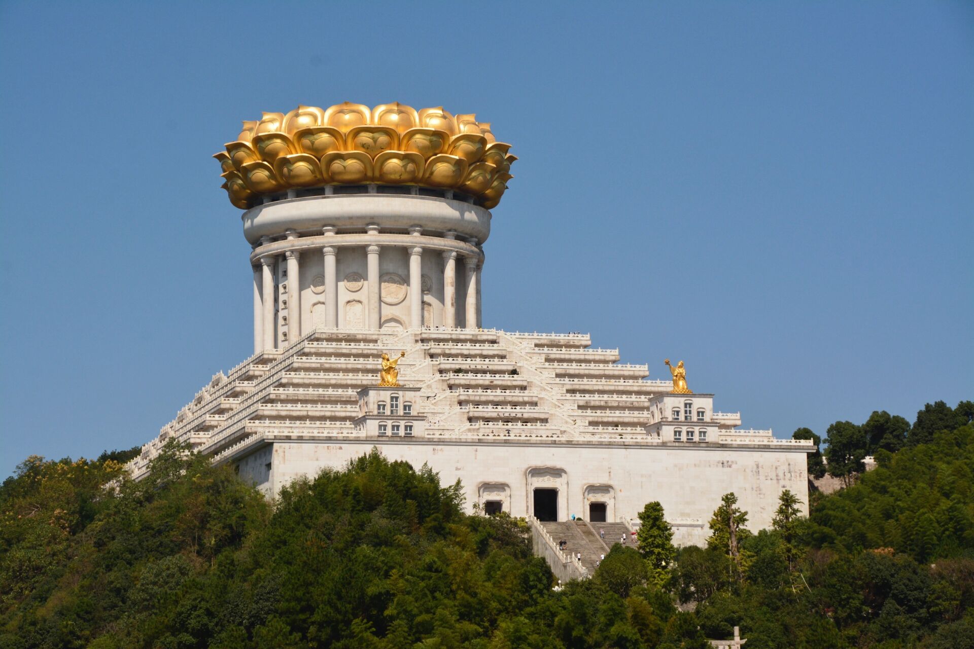 绍兴(大香林·兜率天)游记 景区简介:大香林·兜率天景区系"国家4a级