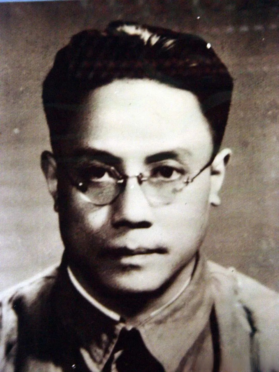 印象腾冲# 【一代哲人——艾思奇】艾思奇是党在理论战线上的忠诚