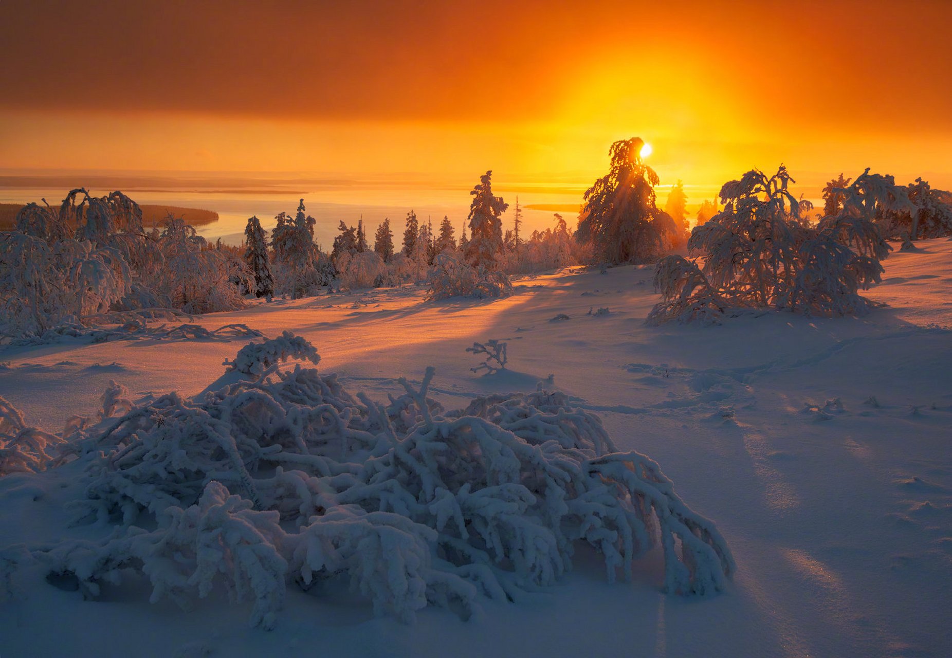 在西伯利亚零下40多度的冬日,拍摄远离我们日常生活的地球风光.