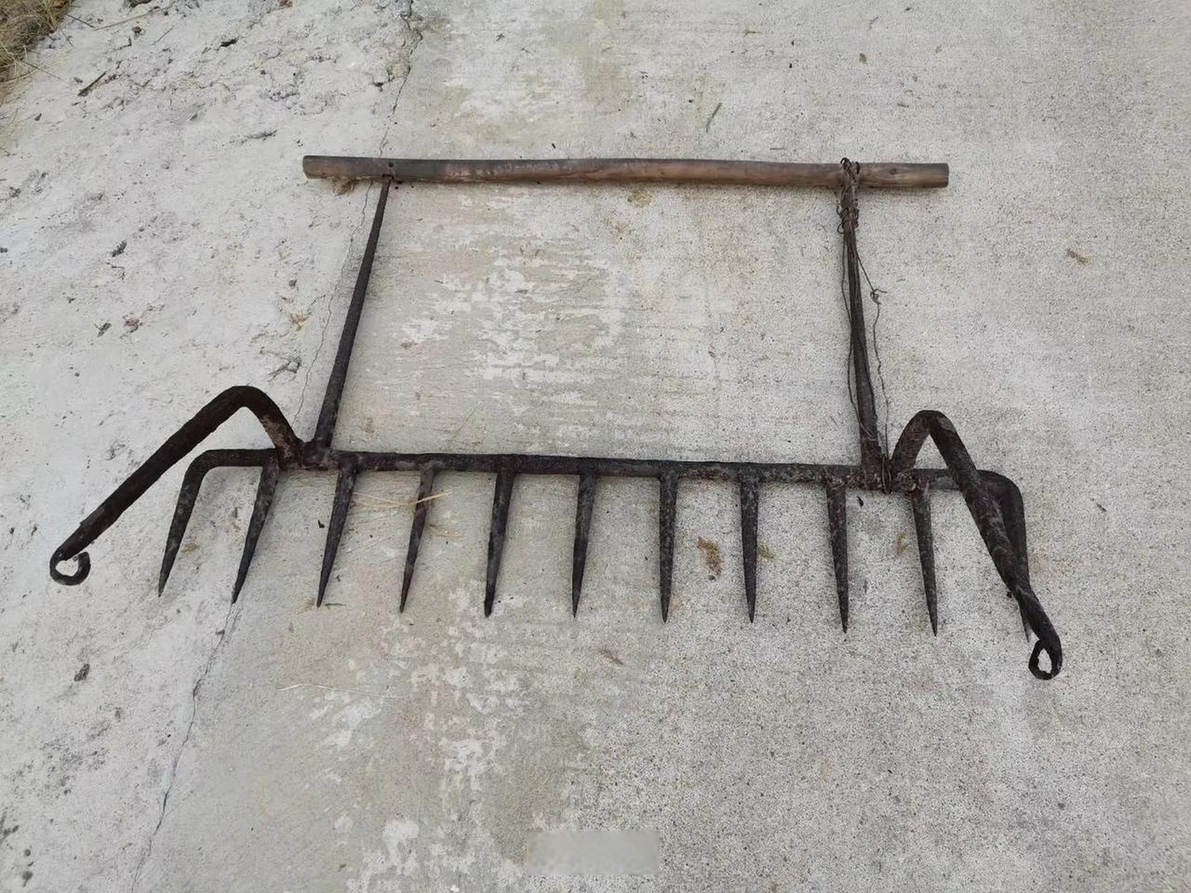 知道这个农具的都己经不年轻了,这个就是八十年代前