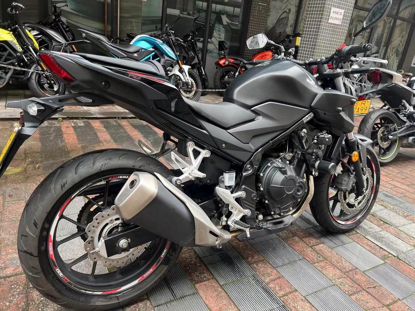 22/3本田cb400f圆灯,加装防摔,天使眼射灯,车况免谈只行驶3700公里,准