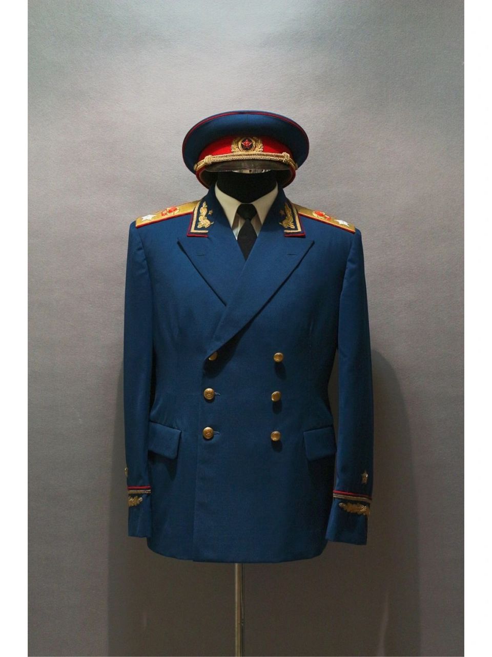 收藏鉴赏⑤ 我军55式元帅礼服 55式元帅一号礼服,元帅军衔.