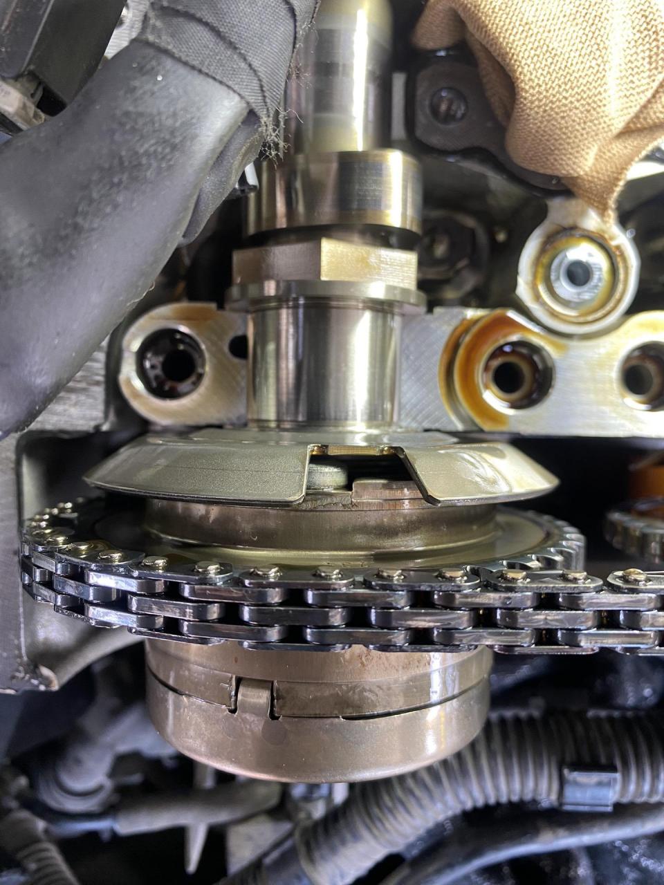 奔驰274进气凸轮轴维修.